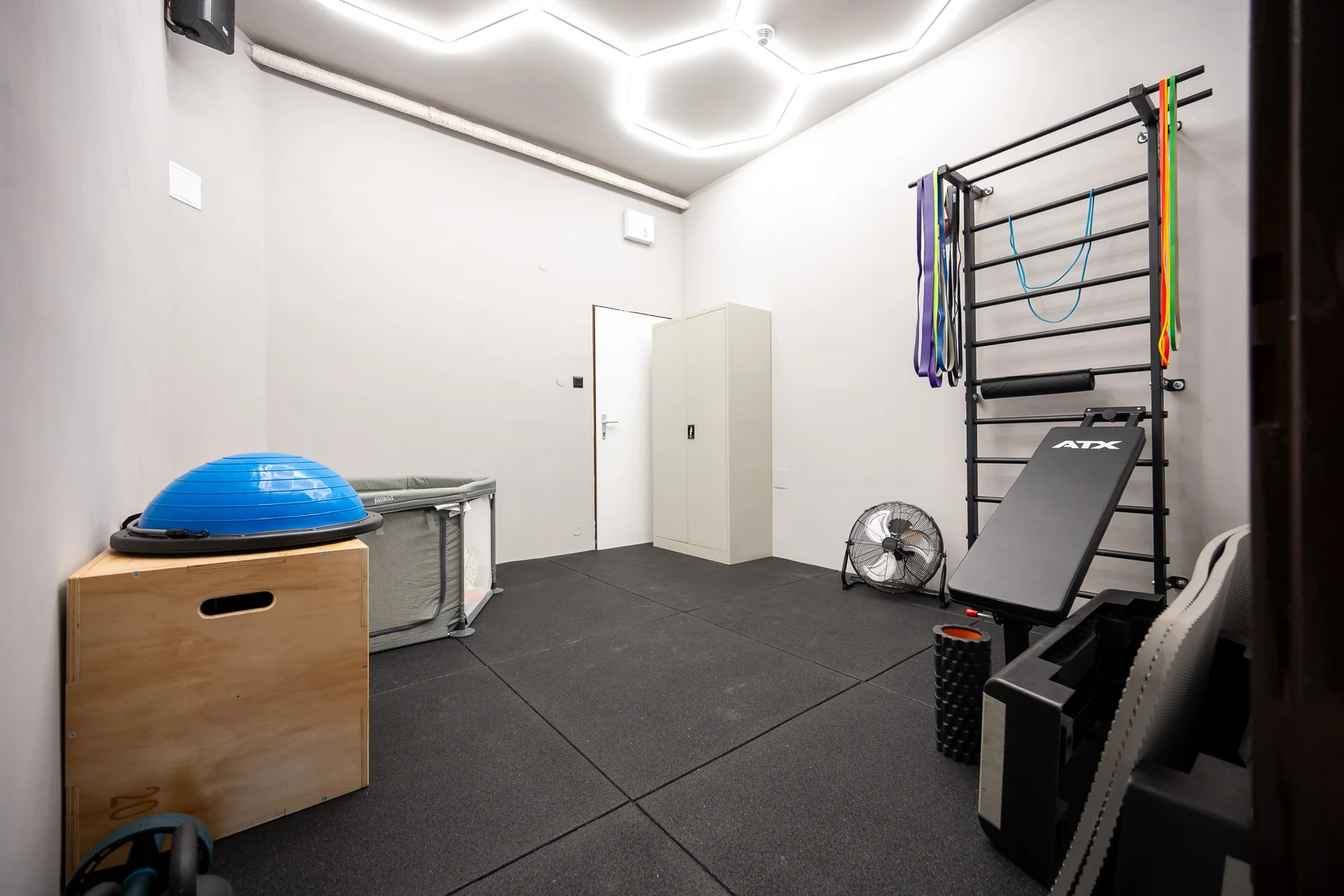 OWN GYM – funkční zóna a dětský koutek
